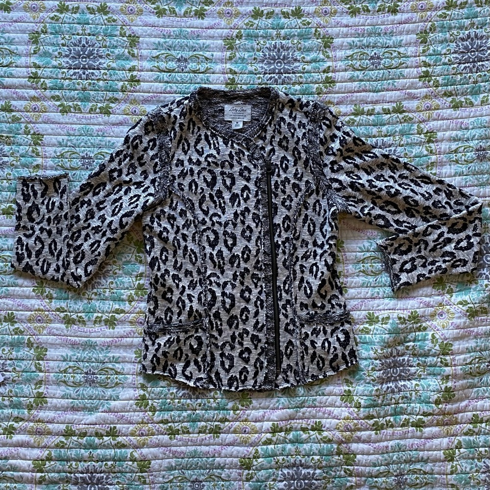 Lucky Lotus Women’s Jacket Medium